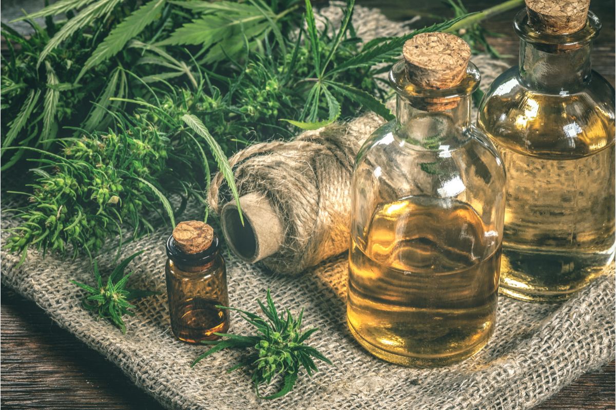 How To Flavor CBD Oil 5 Great Options For A Better Taste (1)